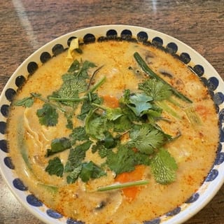 Tom Kha